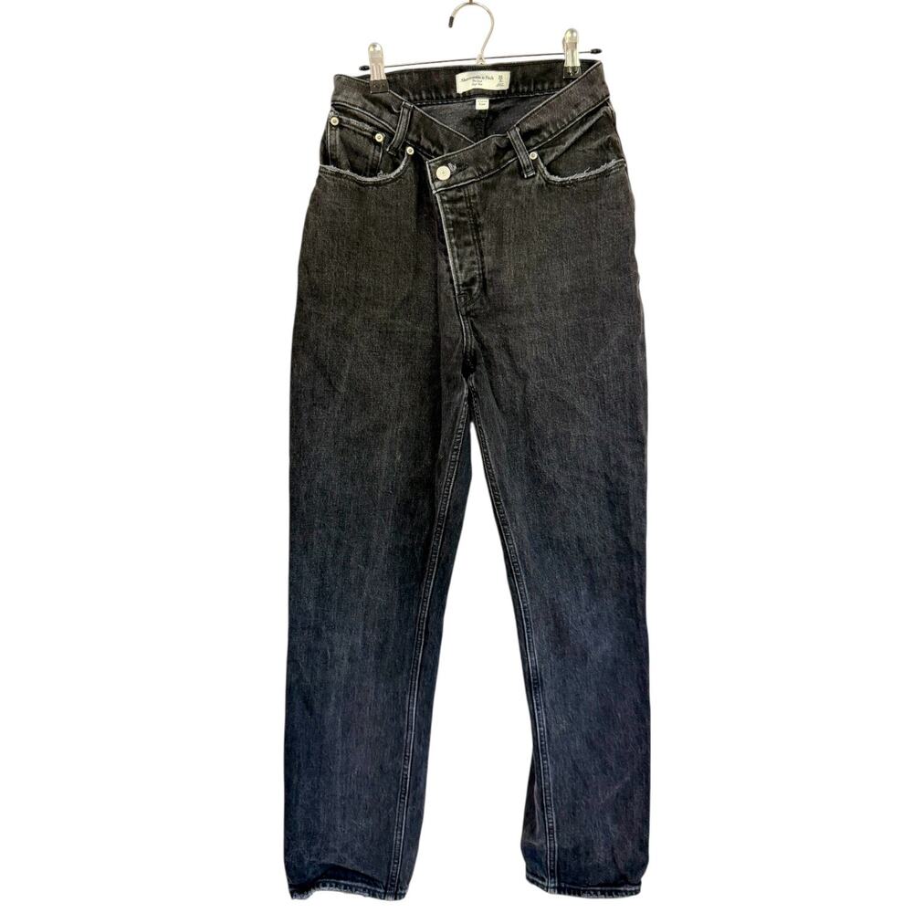 Abercrombie & Fitch Curve Love Dad Jean Black Wash High Rise 26 Short y2k Grunge